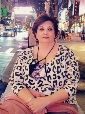 Psychic Janzy Tarot Card Reader