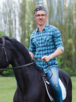 The Tarot with many abilities